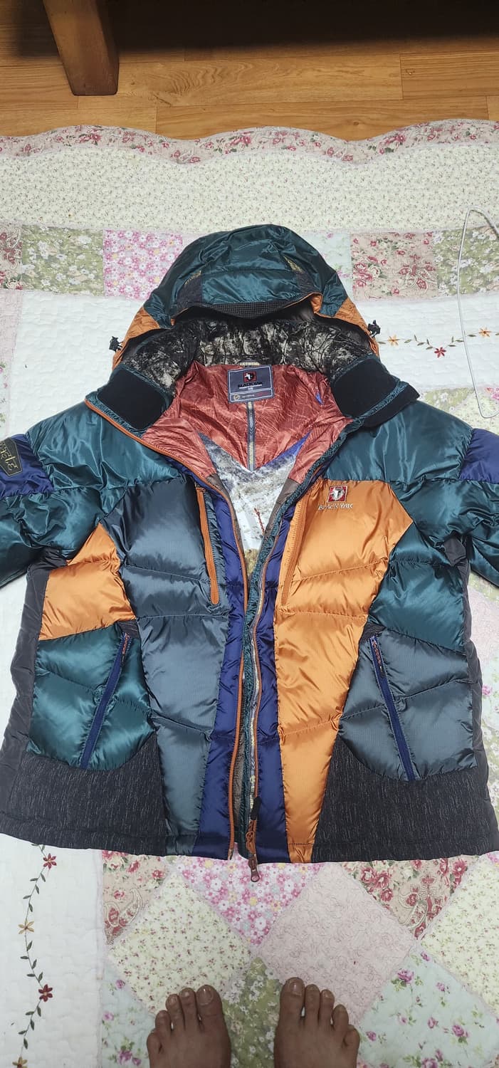 블랙야크 대장 프리미엄구스다운 패딩점퍼115 실측110새급 상품이미지10