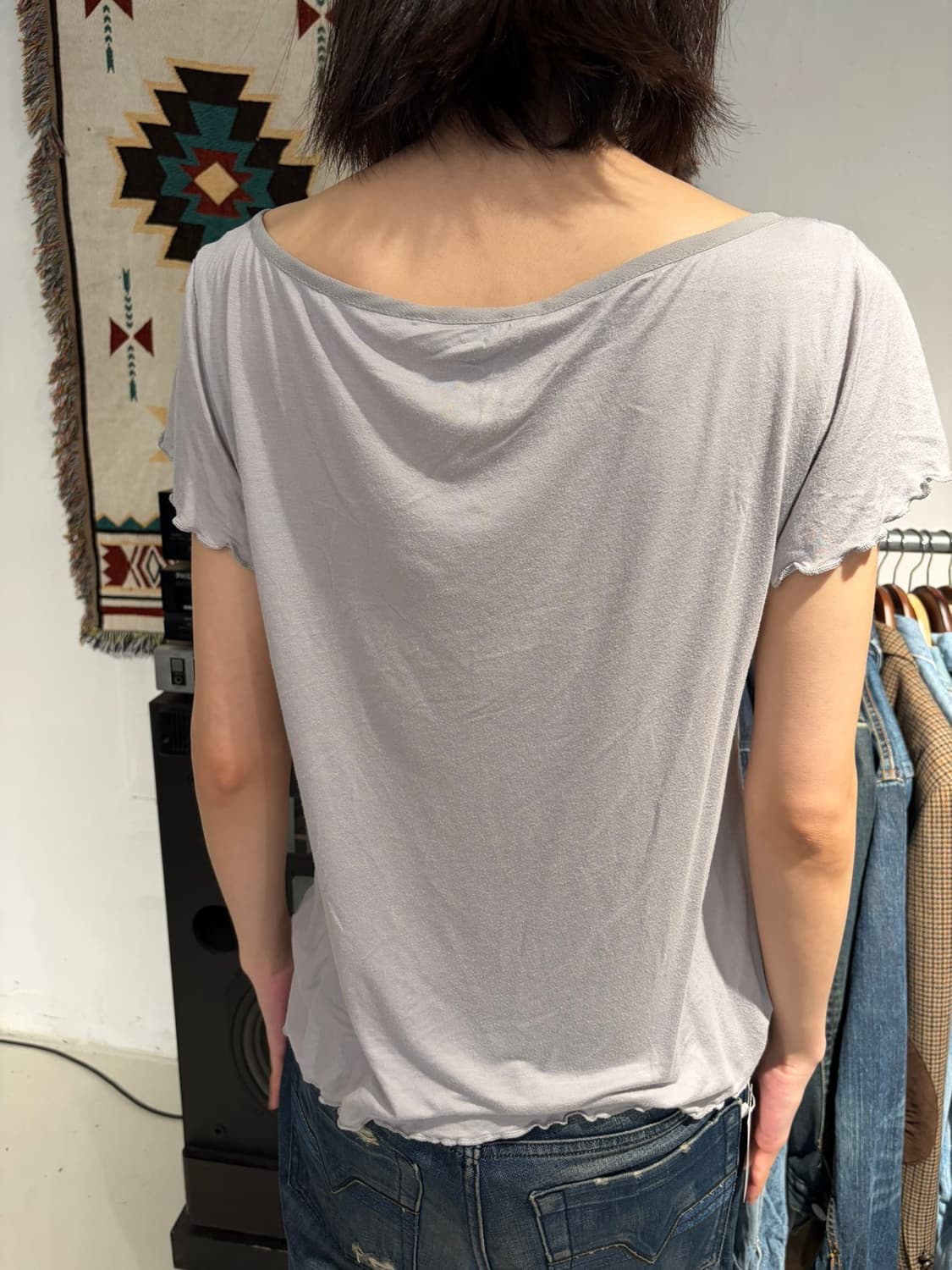 Banana Republic 플라워 입체 자수 반팔 티셔츠 상품이미지3