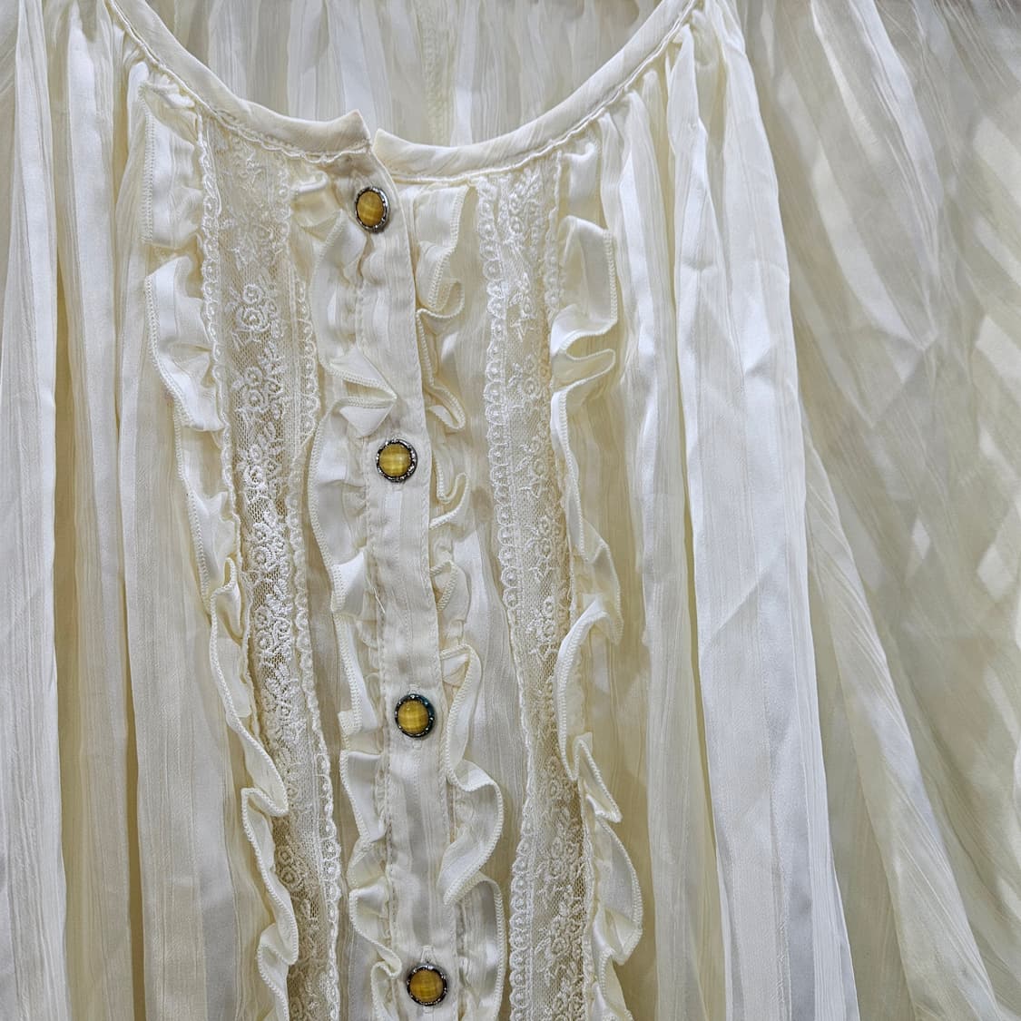 엑시즈팜 블라우스 상품이미지3