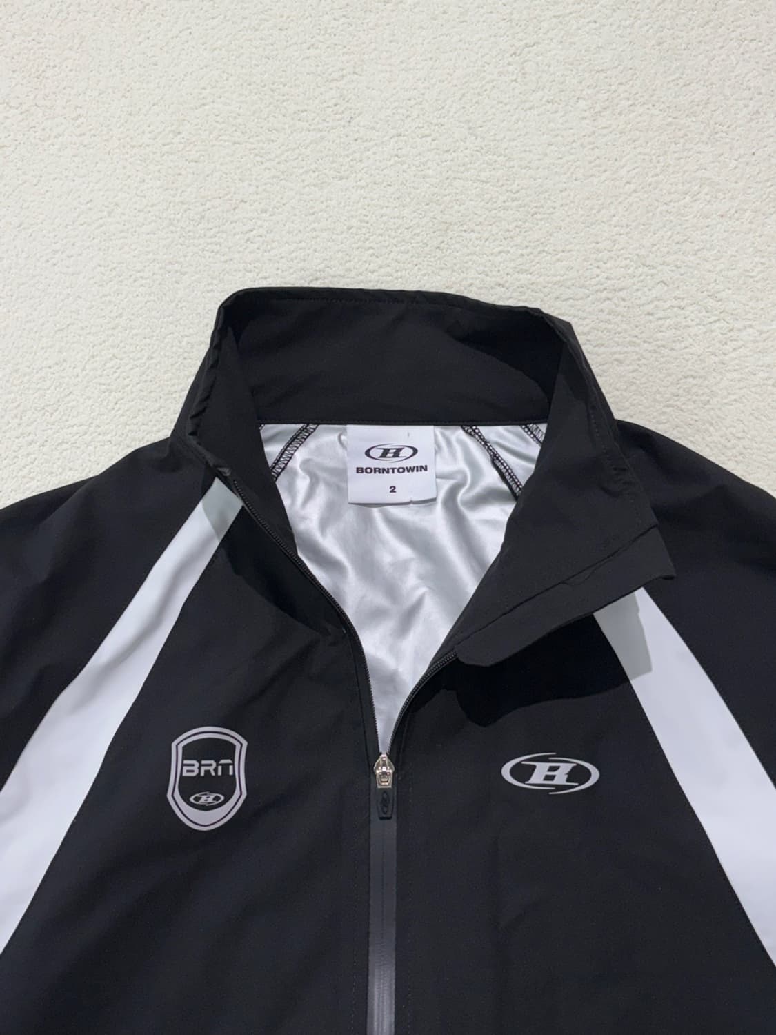 본투윈 엠블럼부스터 바람막이 2사이즈 집업 상품이미지2