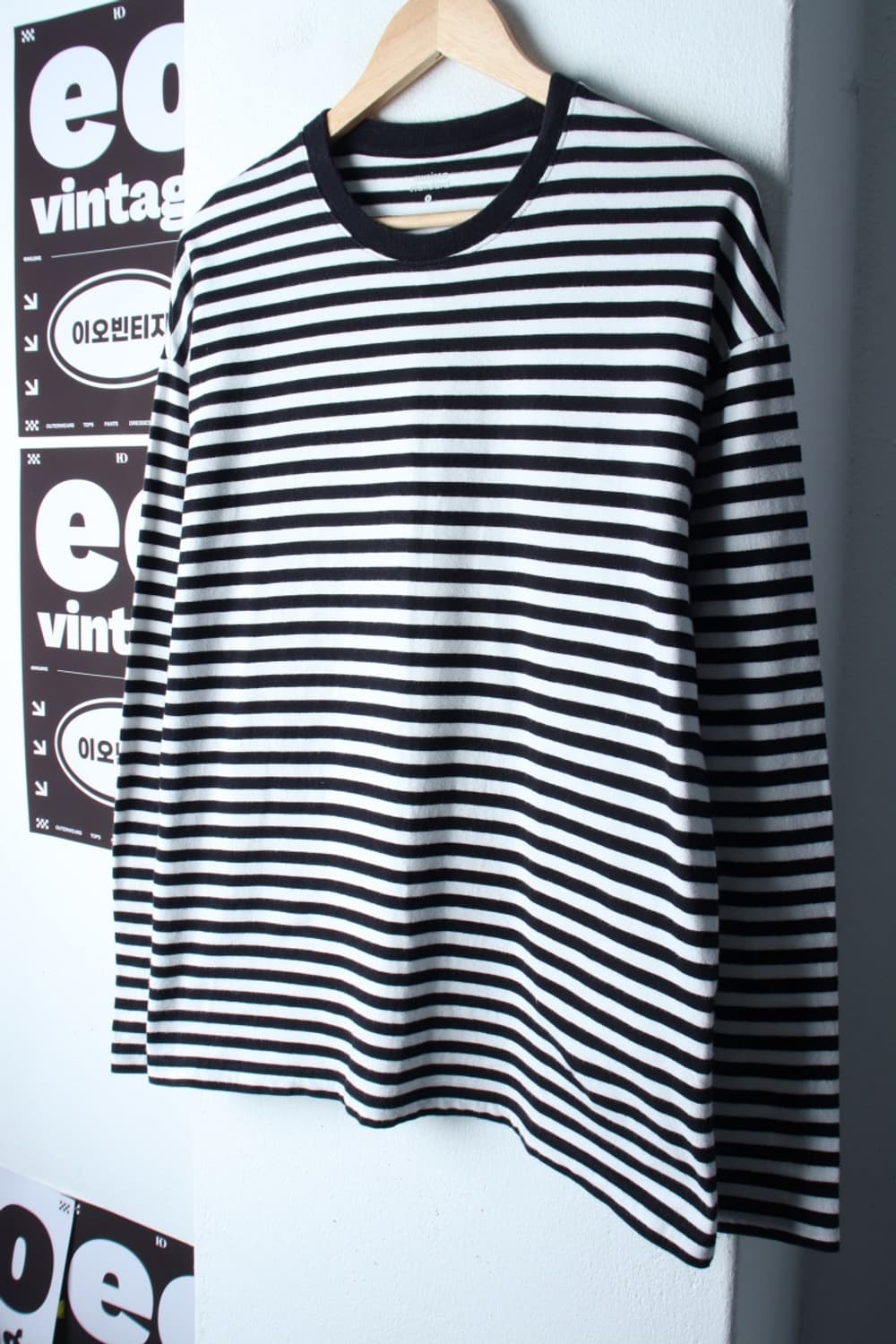 (L-XL) 무신사 스탠다드 긴팔티셔츠 스트라이프 범고래-H33266 상품이미지1