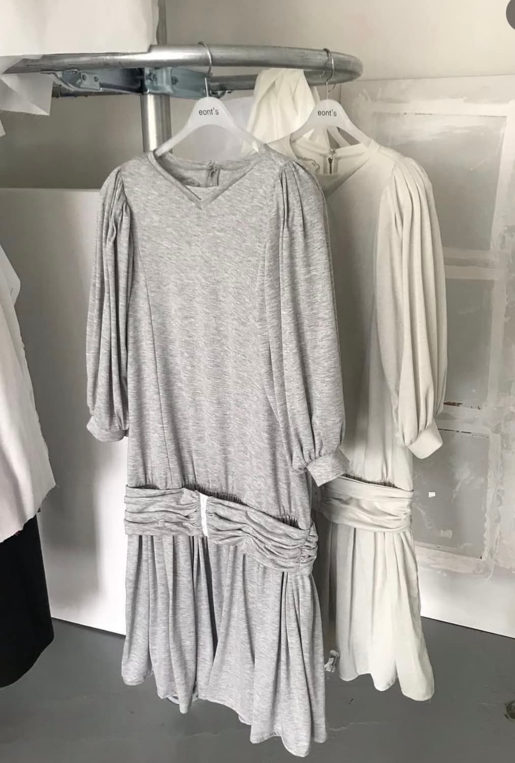 eonts 아르누보 드레스 _sage green  상품이미지3