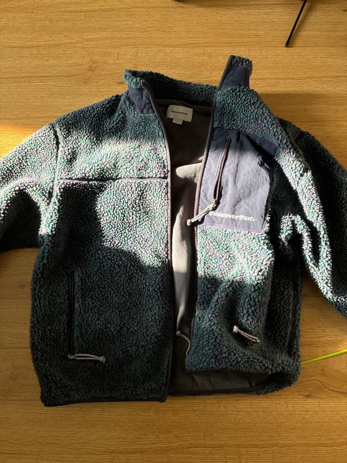 디스이즈네버댓 후리스 상품이미지1