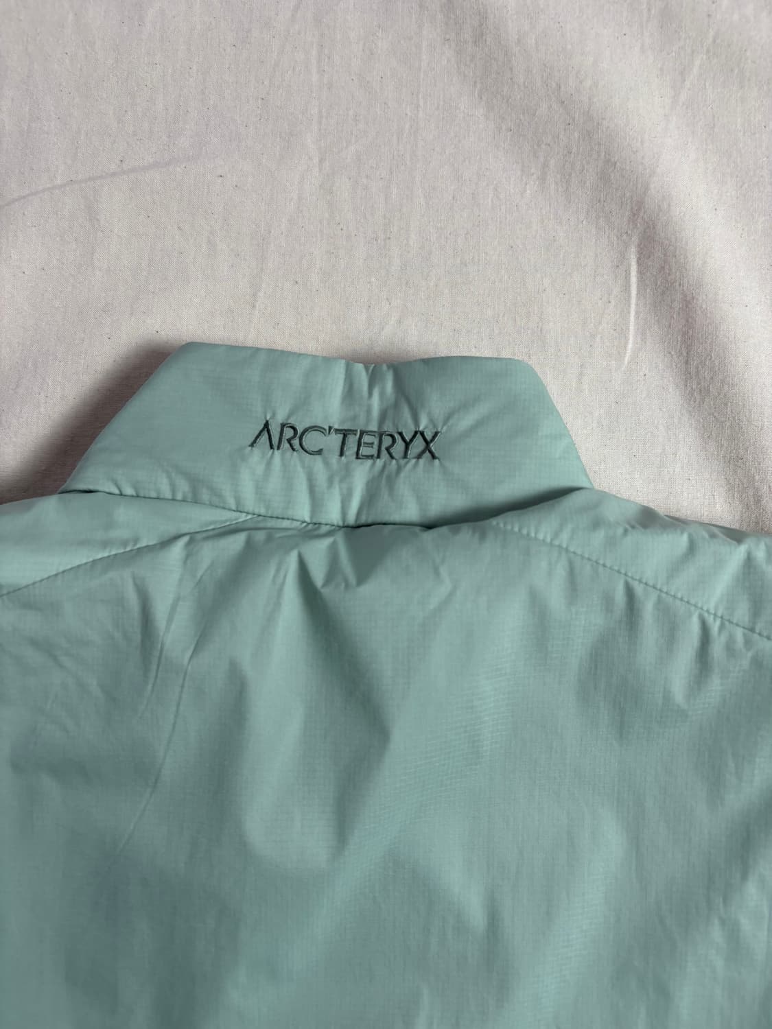 Arcteryx 아크테릭스 맨즈 스톤그린 아톰 자켓 M 상품이미지5