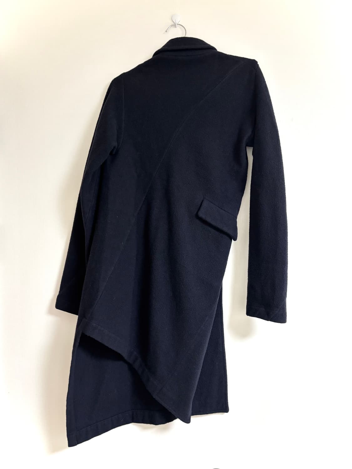 꼼데가르송 트위스트 버튼 코트 상품이미지3