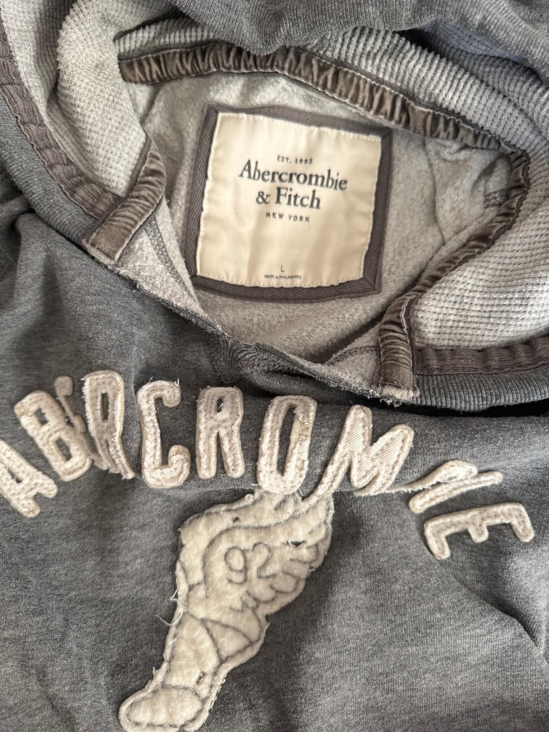 아베크롬비 y2k 그레이 날개 스웨트셔츠 후드티  상품이미지2