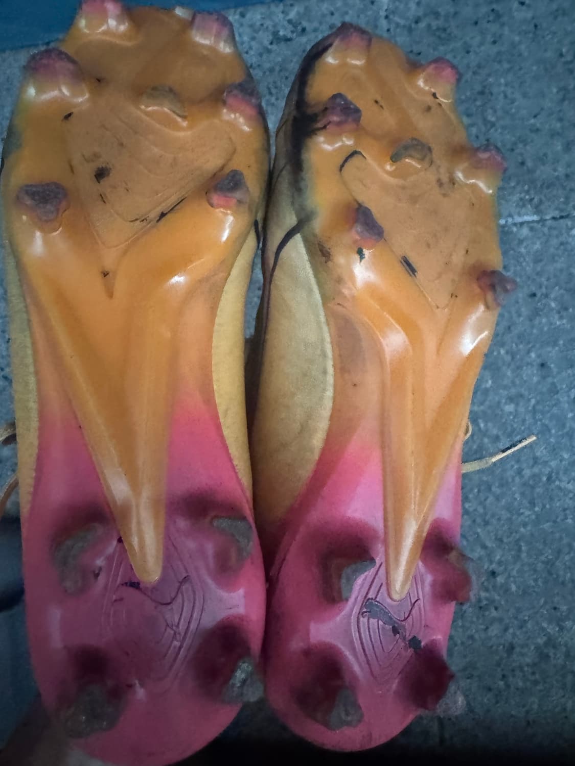 푸마 울트라 축구화 상품이미지2