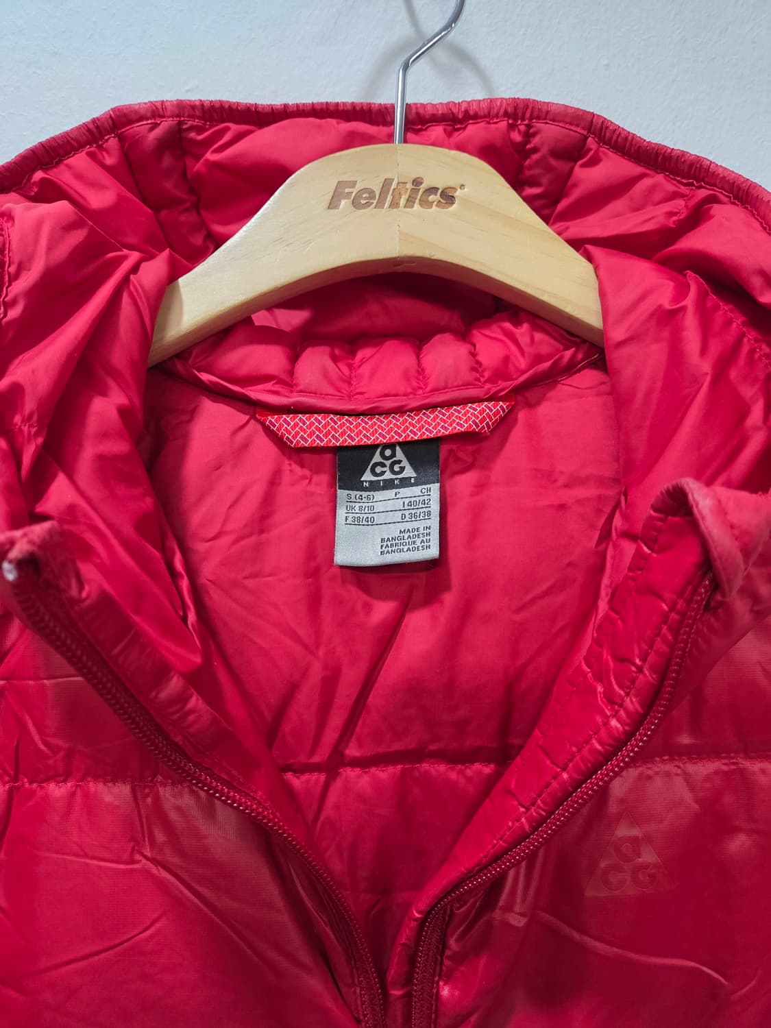 나이키 ACG 레드 후드 패딩 조끼 남녀공용 상품이미지3