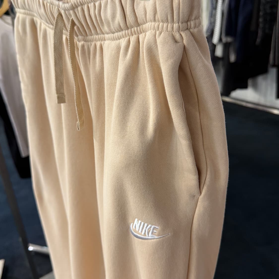 [S] 나이키 우먼스 미드라이즈 조거팬츠 상품이미지3