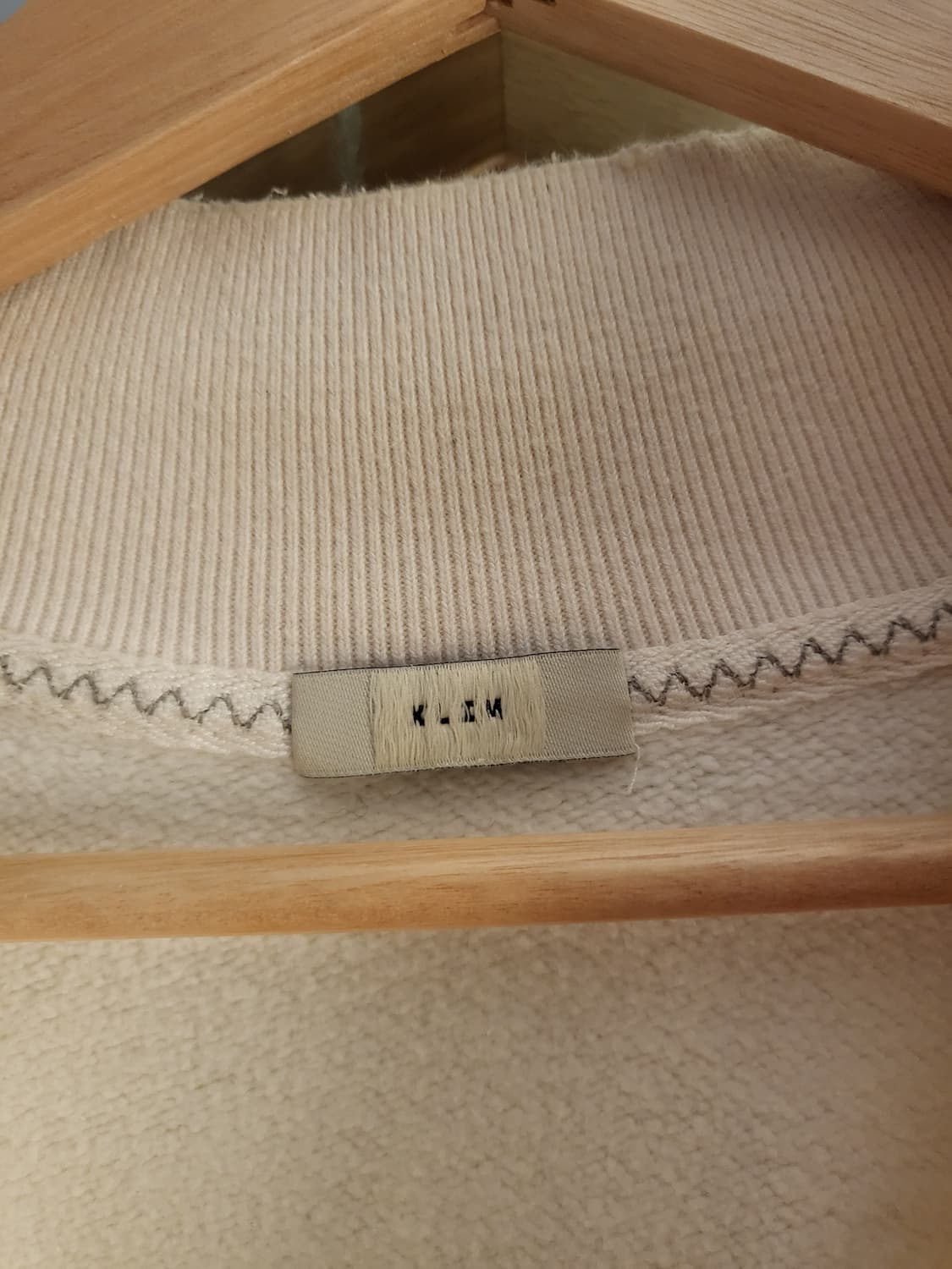 엑슬림 하프집업 아이보리 2사이즈 상품이미지5