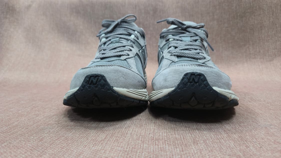 뉴발란스 270mm- 2002R 그레이 스니커즈 상품이미지3