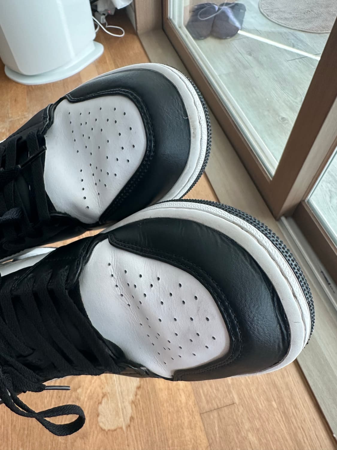 조던 로우 파티클 그레이 Jordan 1 Low Black Particl 상품이미지4