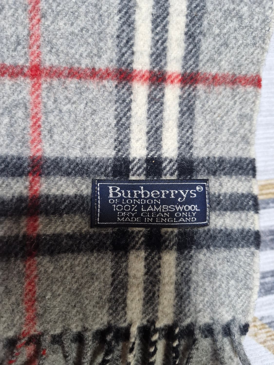 버버리 그레이 체크 머플러 램스울 100% 상품이미지3
