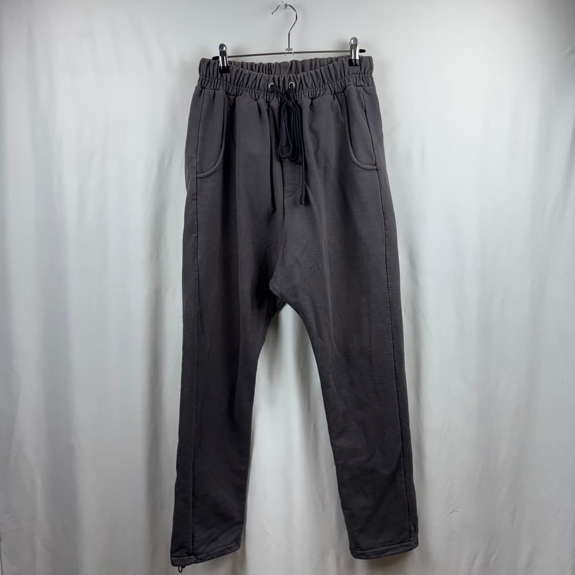 (2) 어텐션로우 피그먼트 스트링 스웻 팬츠 차콜 상품이미지2