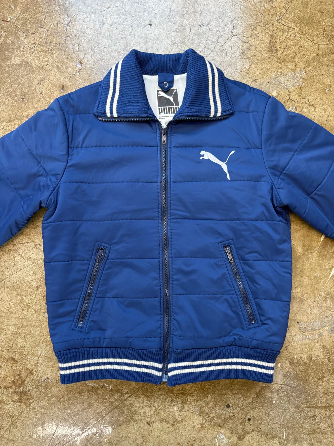 PUMA 빈티지 빅 로고 블루 패딩 상품이미지2