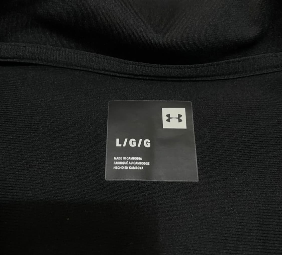 언더아머 블랙 트랙탑 져지집업 100/L 상품이미지4