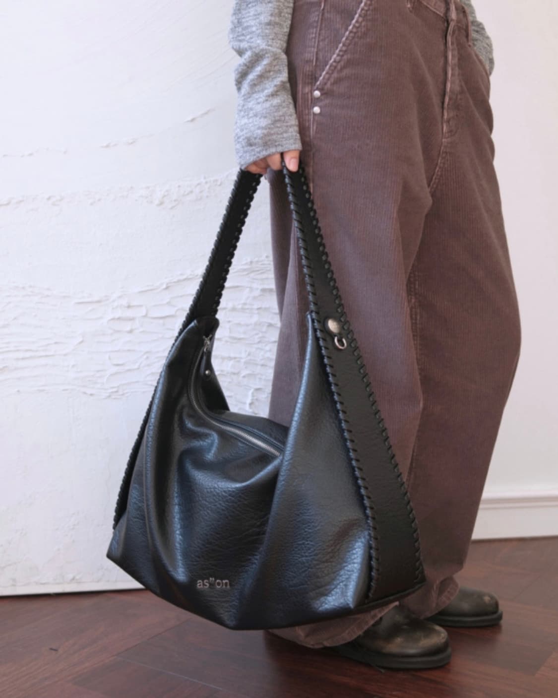 애즈온 로브백 블랙 상품이미지2