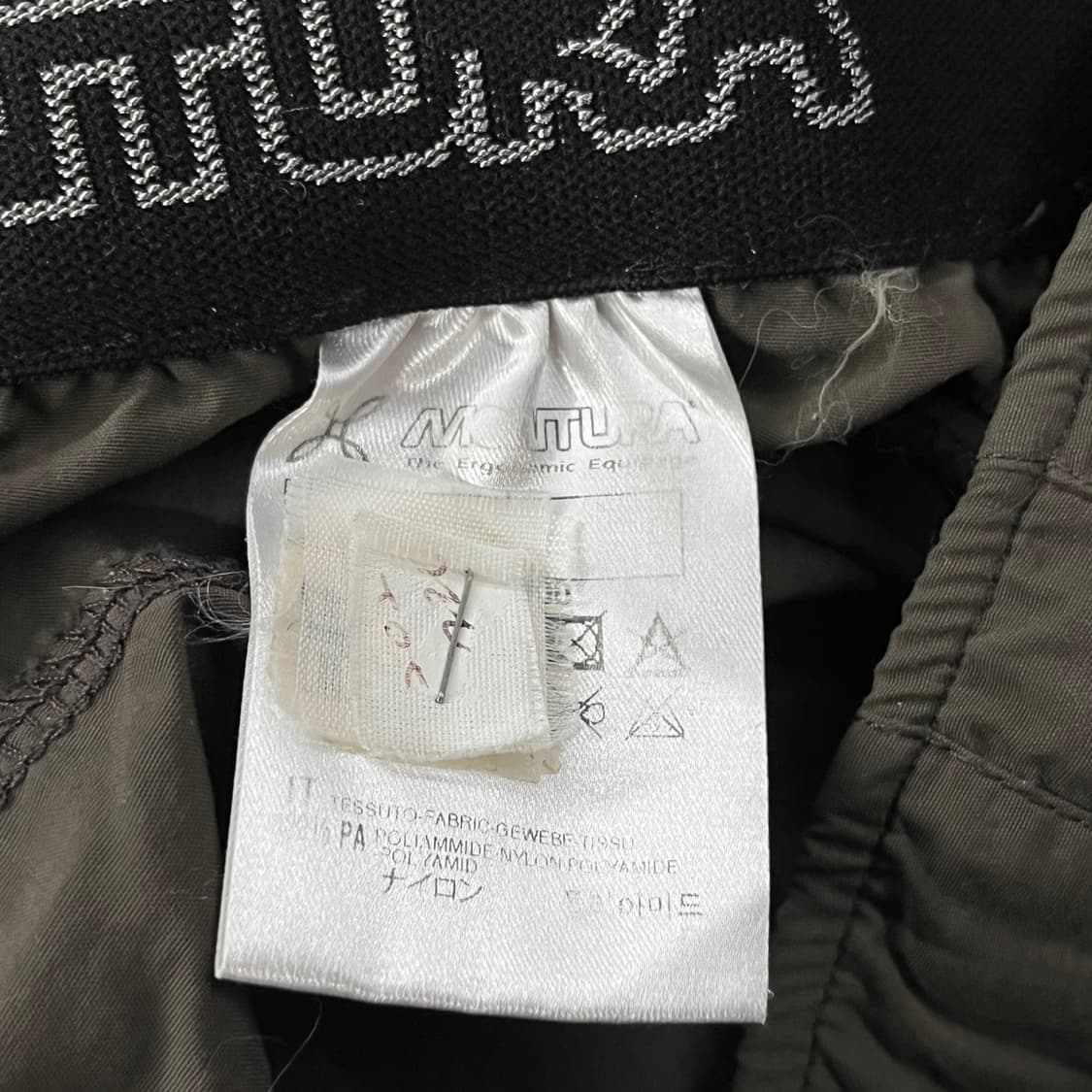 [정품/L] 몬츄라 기능성 바지 카키색 b18 상품이미지5