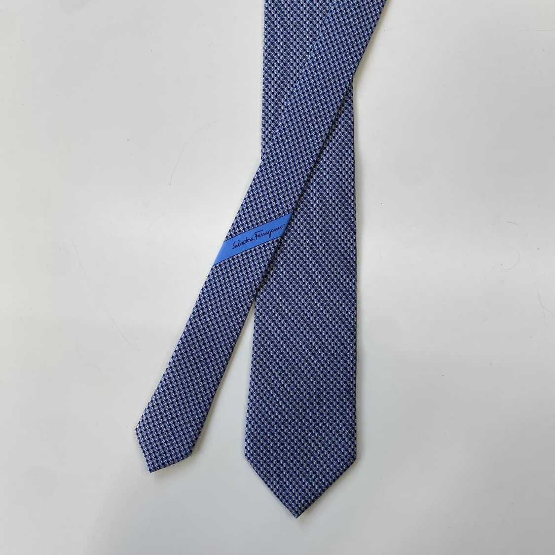 신형라벨 페레가모(Ferragamo)  명품 정품넥타이8.1cm 상품이미지2