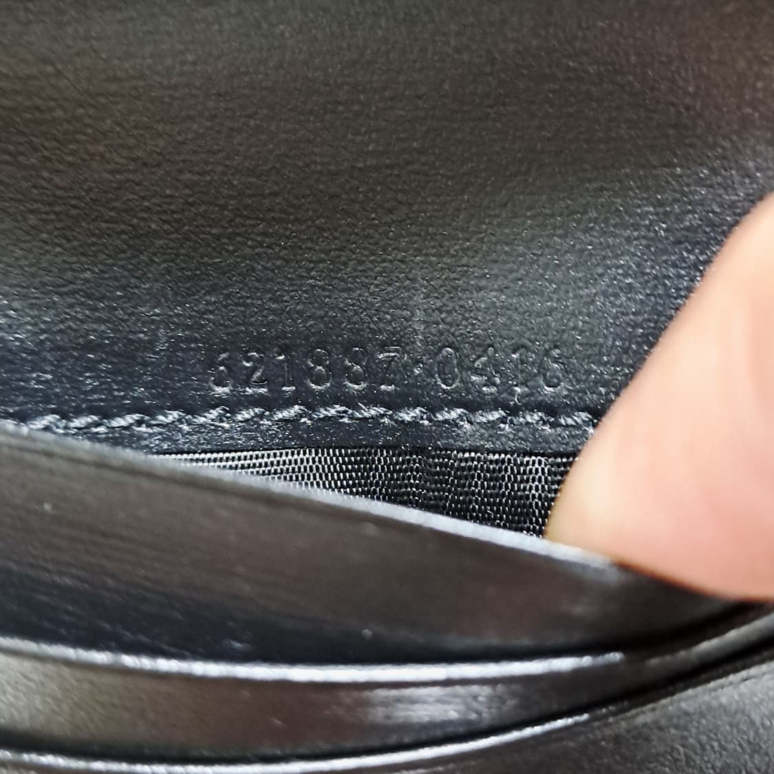 [정품/영수증풀세트] 구찌 홀스빗 지갑 (희소한 블랙 화이트 조합) 상품이미지10