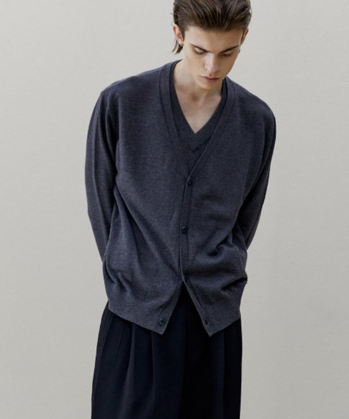 노이어 캐시미어 레이어드 풀오버 가디건 니트 다크 그레이 상품이미지1