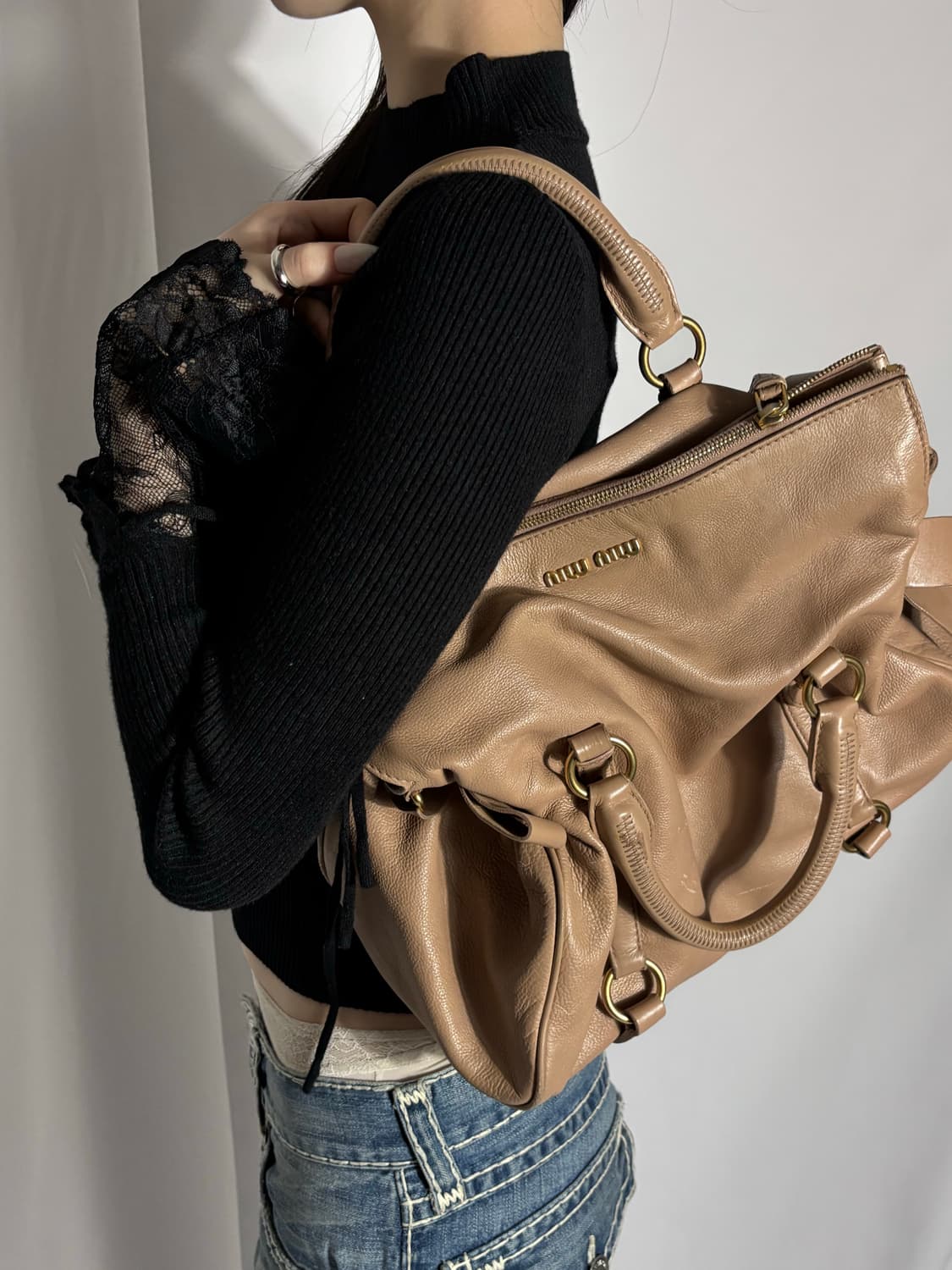 Miu Miu Beige Ribbon Satchel Bag 상품이미지2