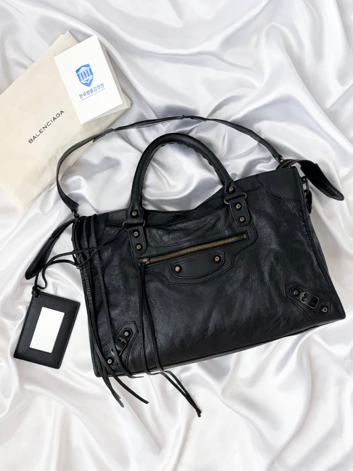 발렌시아가 모터백 미디움 블랙 상품이미지1