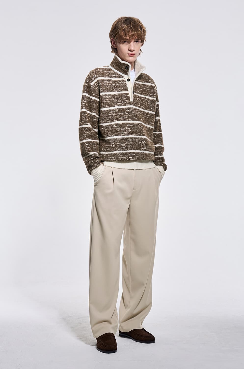 (34인치)새상품/한섬 시스템옴므 2024 S핀턱 백밴딩 와이드핏 팬츠 상품이미지1