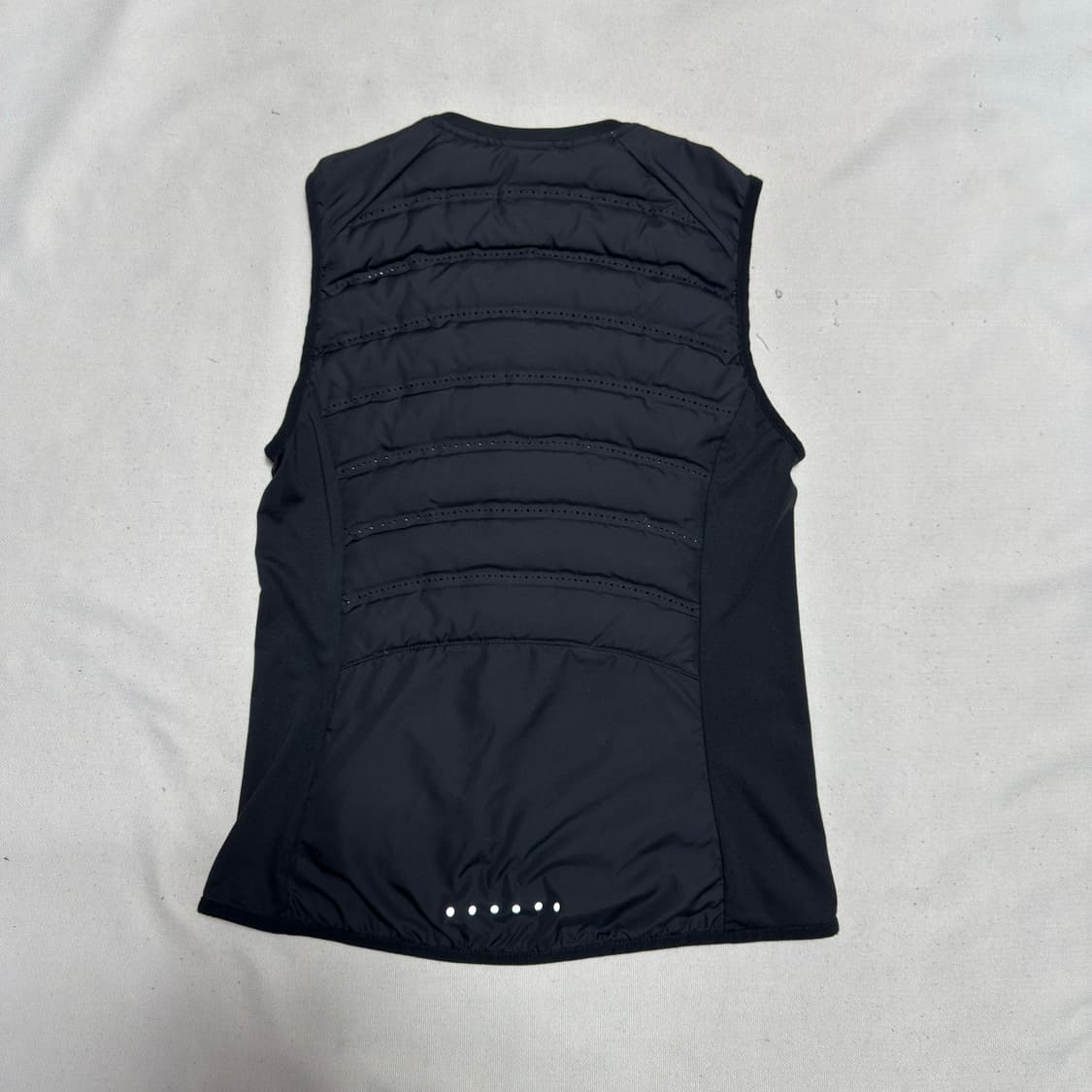 M 나이키 러닝 에어로로프트 베스트 상품이미지3