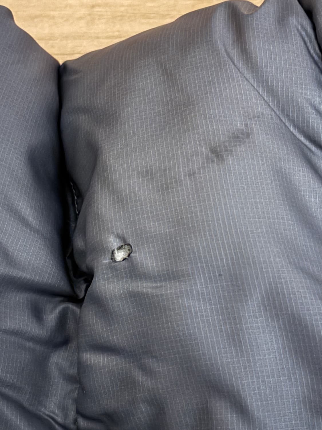 노스페이스 눕시 700 회검 상품이미지3