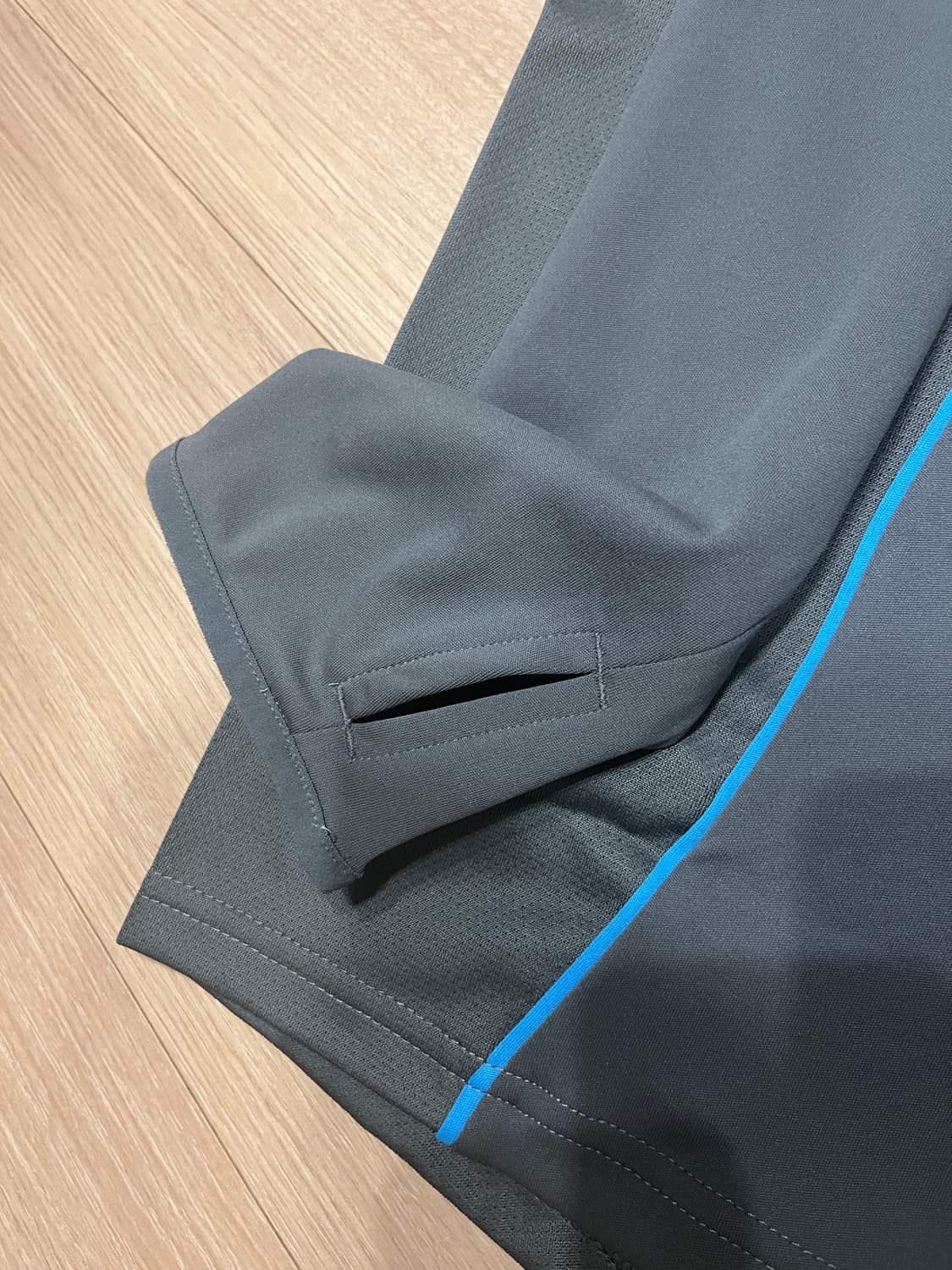 [새상품] 25/26 뉴캐슬 유나이티드 트레이닝 탑 상품이미지6