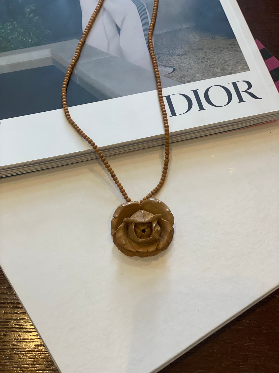 빈티지 우드 플라워 장미 목걸이 상품이미지3