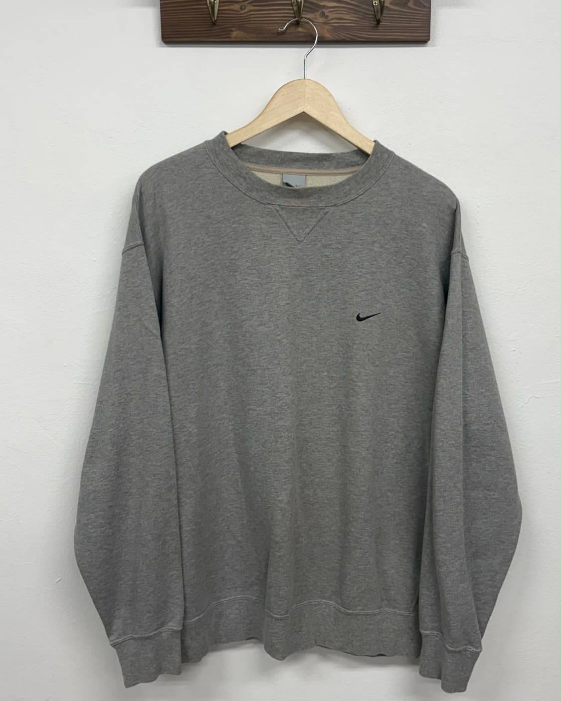 [XL] 나이키 05s 솔로 스우시 그레이 맨투맨 스웻셔츠 상품이미지1