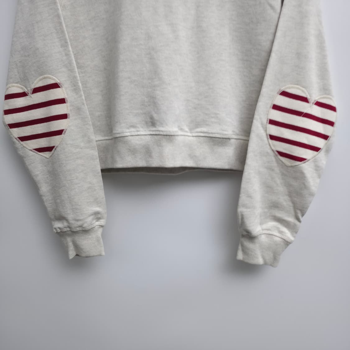 [M] 세인트제임스 하트 엘보패치 패치 맨투맨 상품이미지4