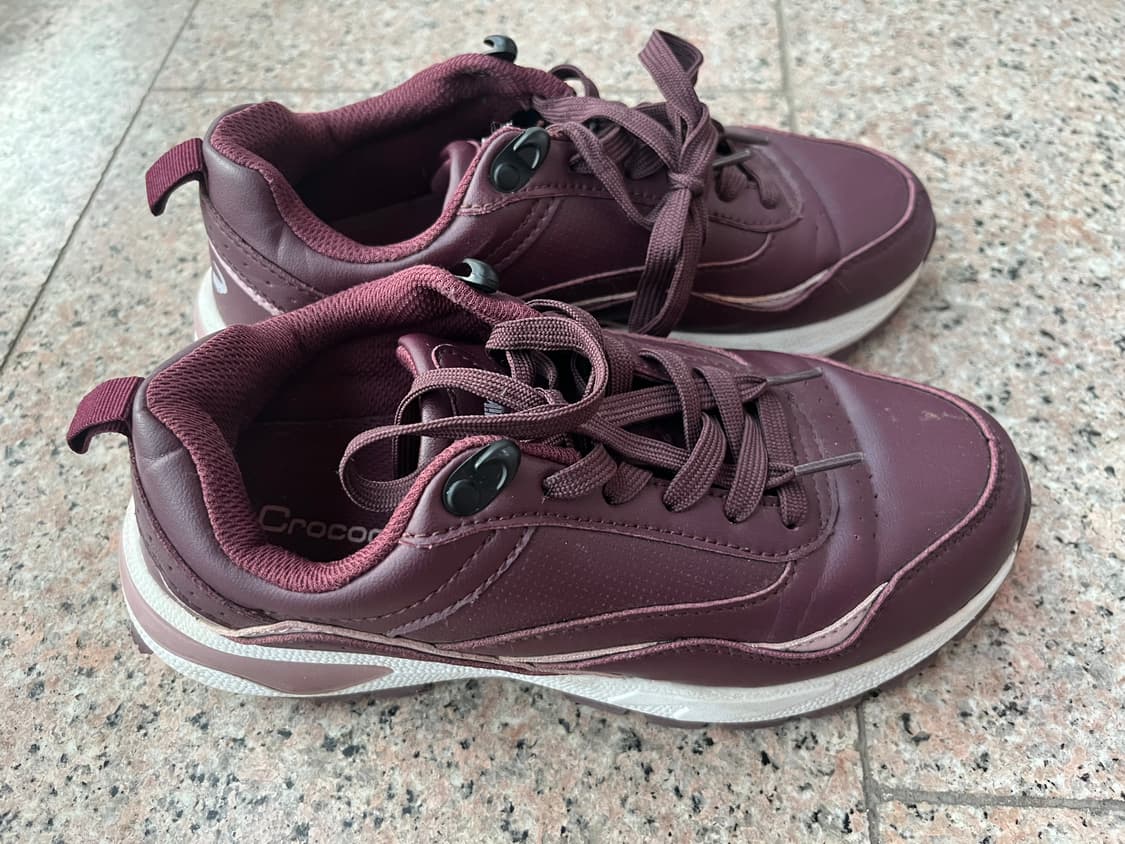 크로커다일 버건디 운동화 상품이미지1