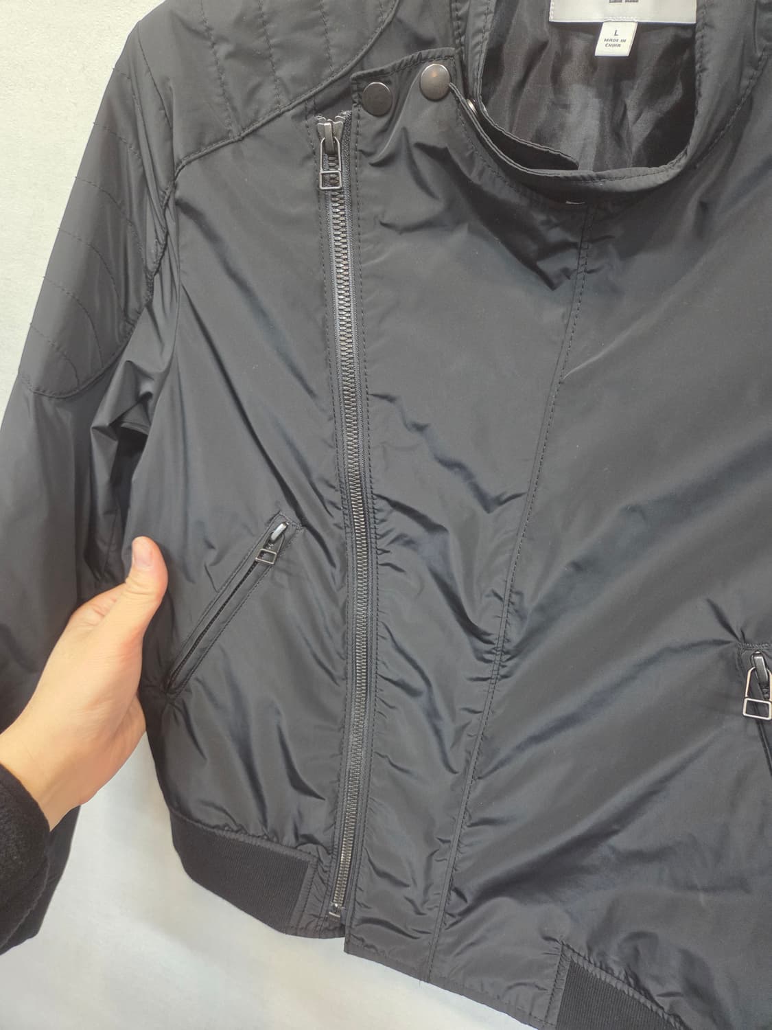 유니클로 카린로이펠드 여성 방풍 라이더자켓 m 상품이미지4