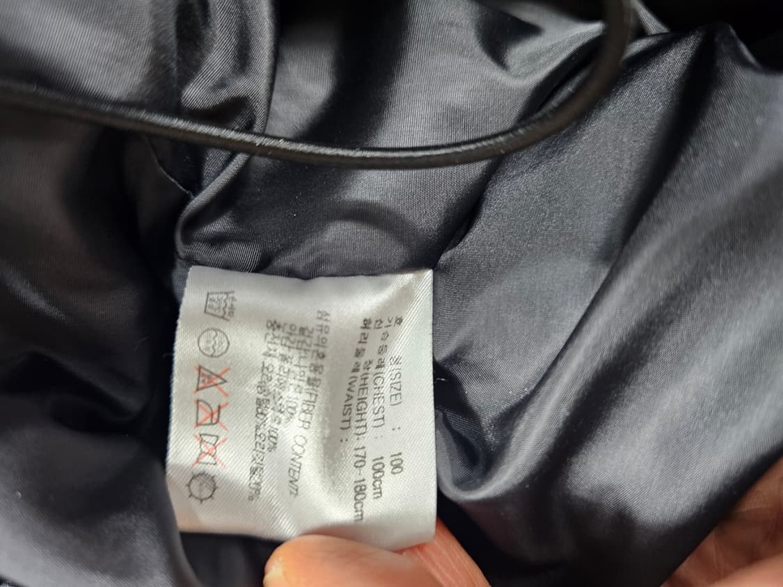 나이키acg패딩 상품이미지4