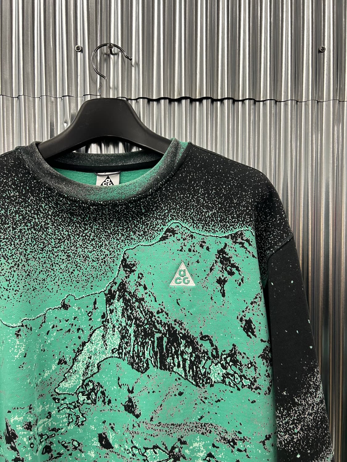 나이키 ACG 써마핏 맨투맨 상품이미지8