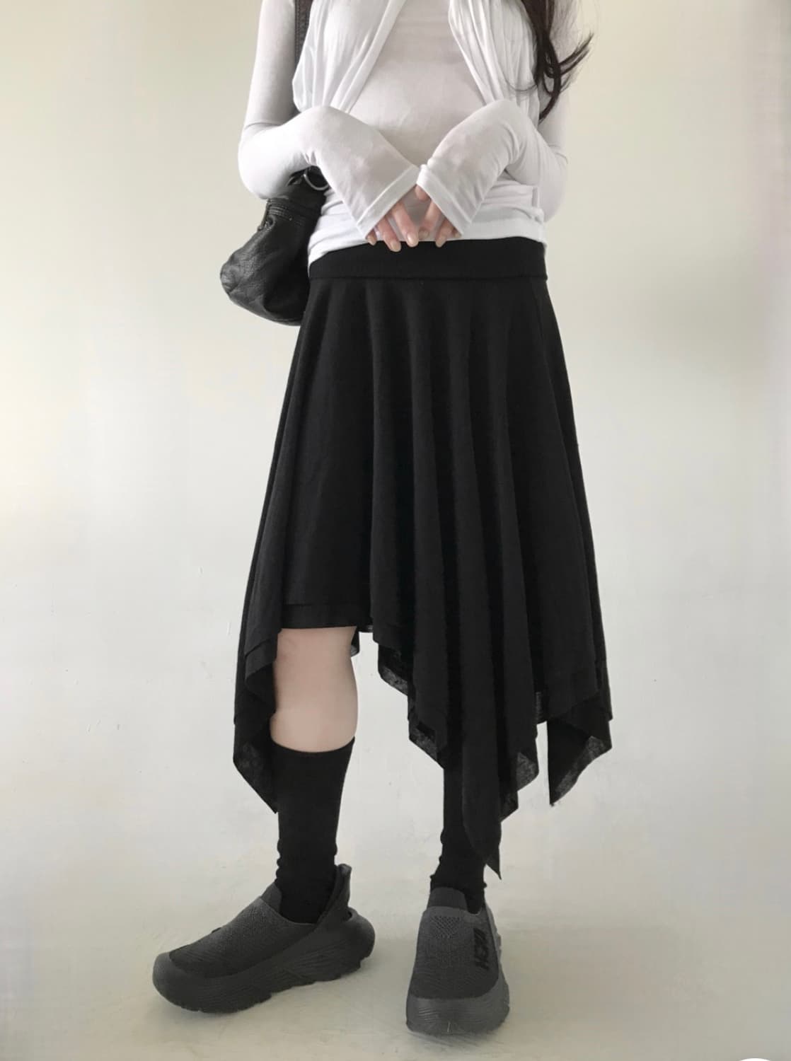 히피디피 소프트 플레어 스커트 미디스커트 블랙 상품이미지1