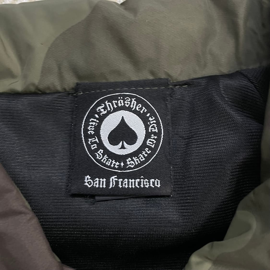 트레셔 스케이트 고트 카모 코치 자켓 상품이미지5