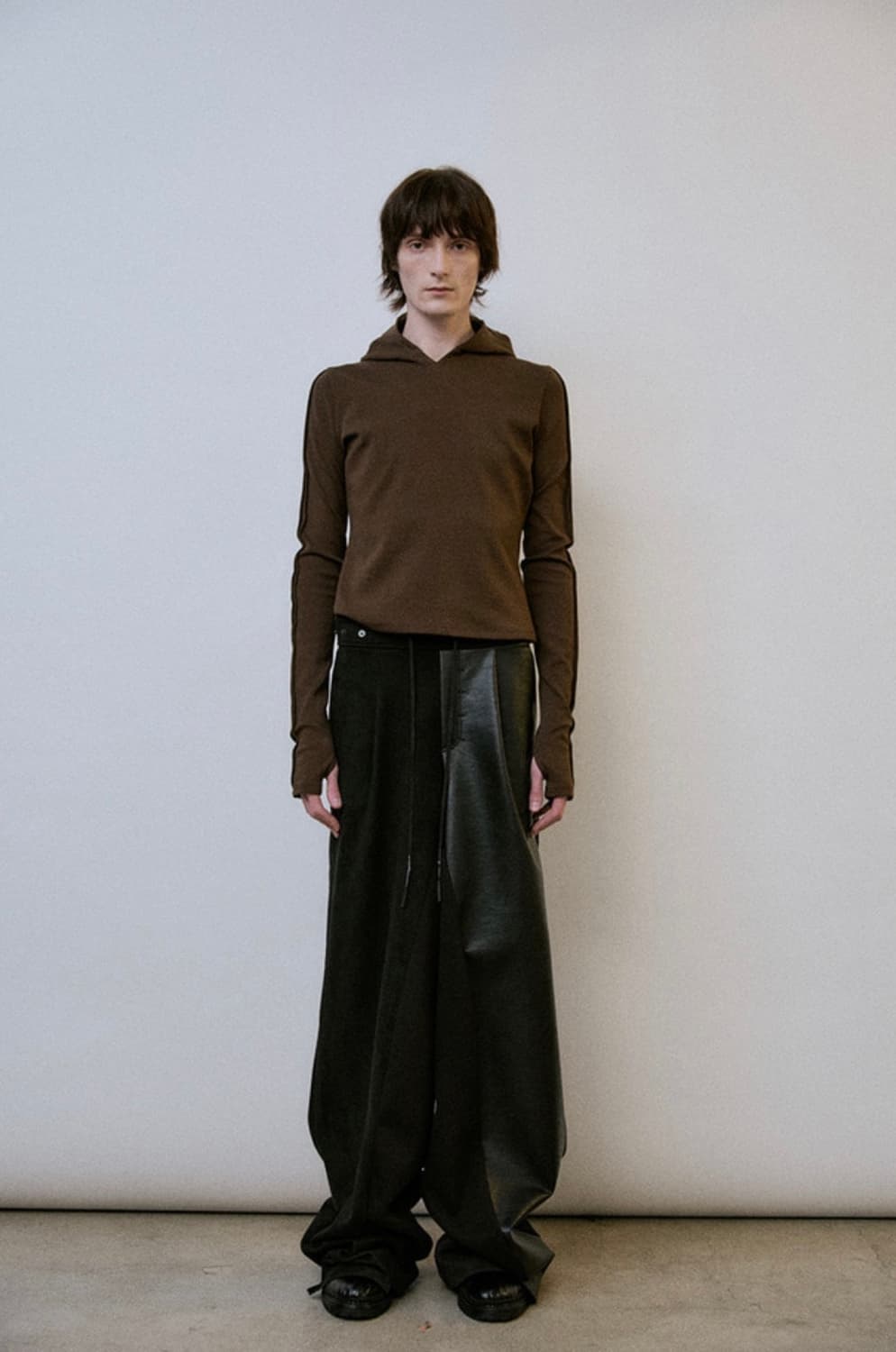 카르넷아카이브 레더 스웨이드 팬츠 상품이미지1