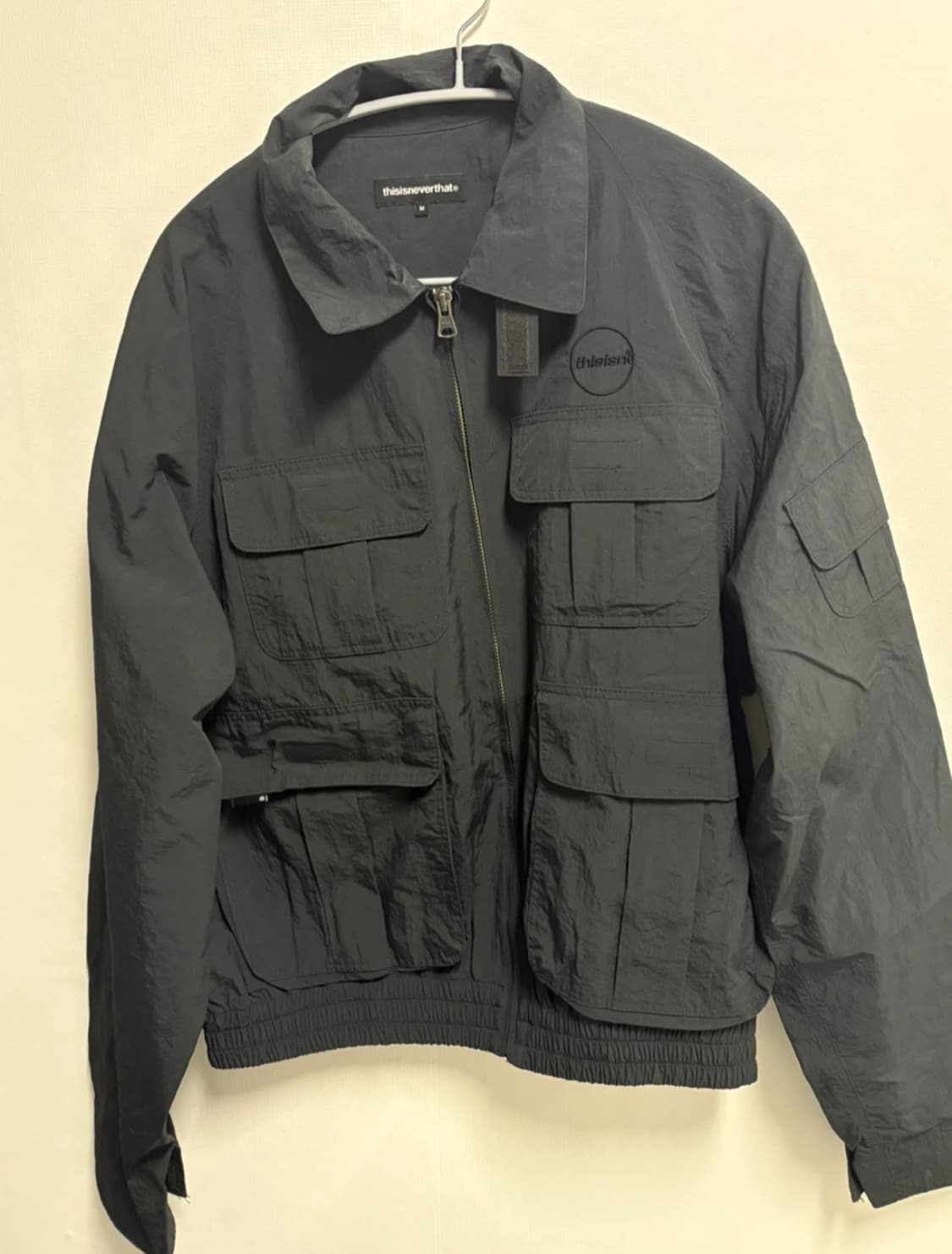 thisisneverthat 바람막이 상품이미지1