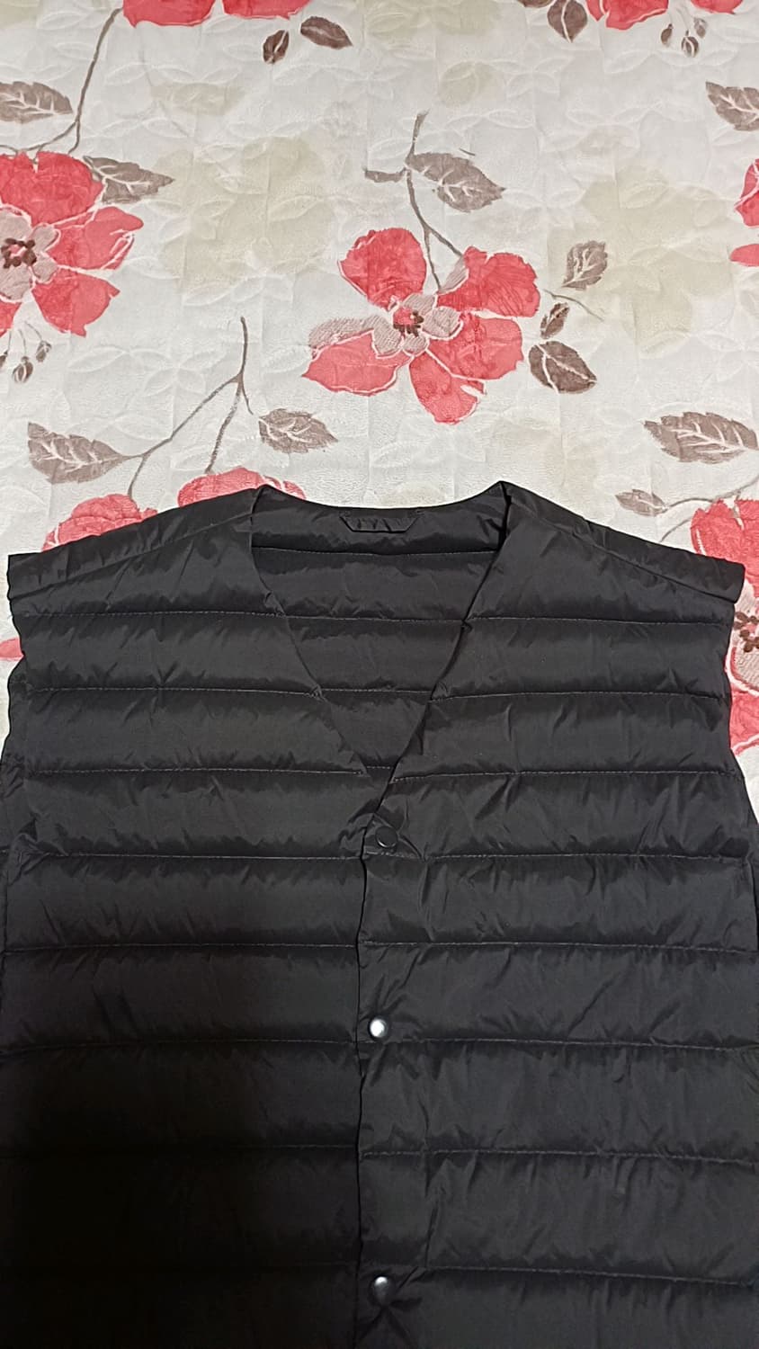 지오다노 오리털경량조끼 100 가슴53 기장67 상품이미지2