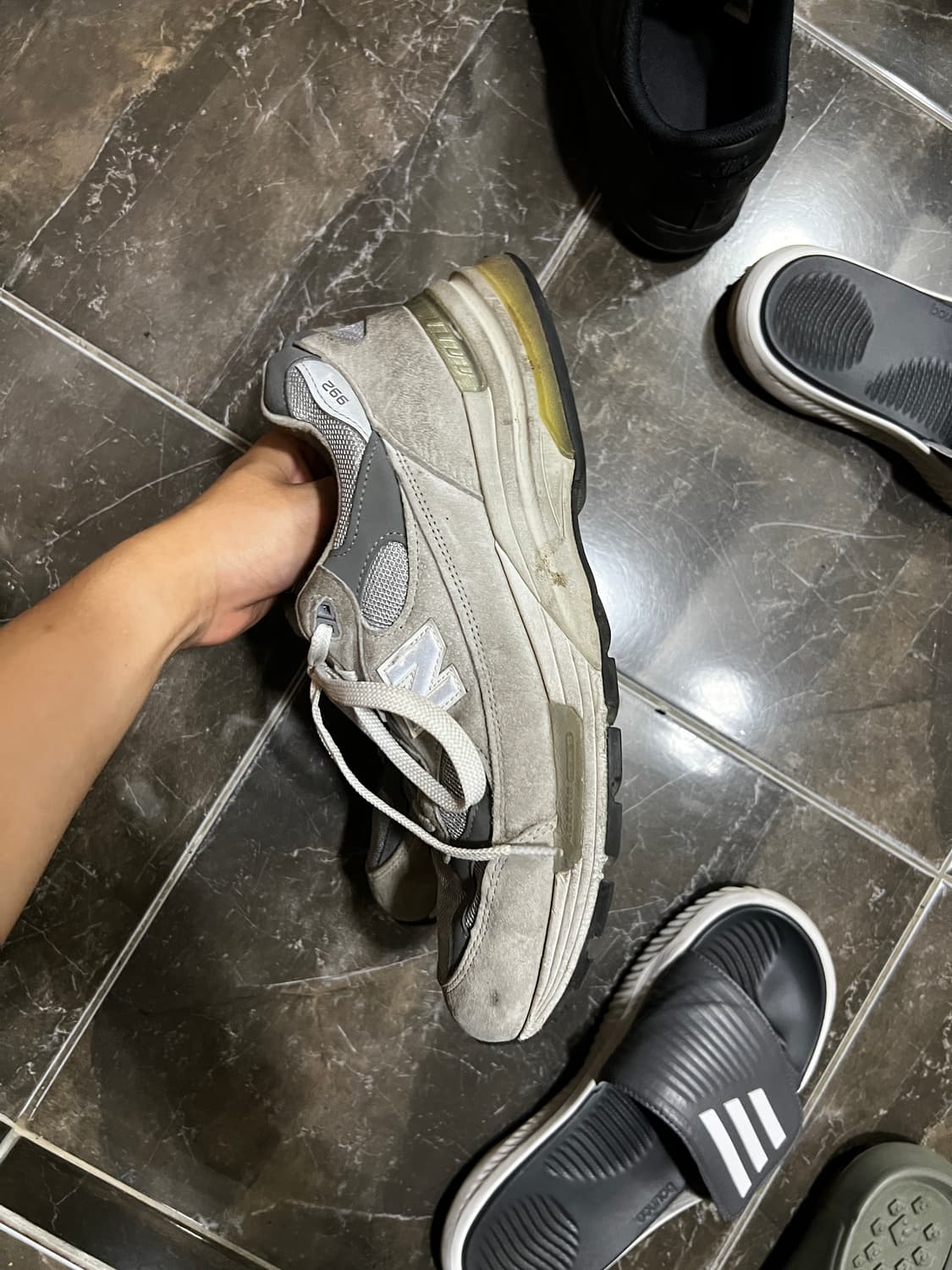 뉴발란스 992 상품이미지1