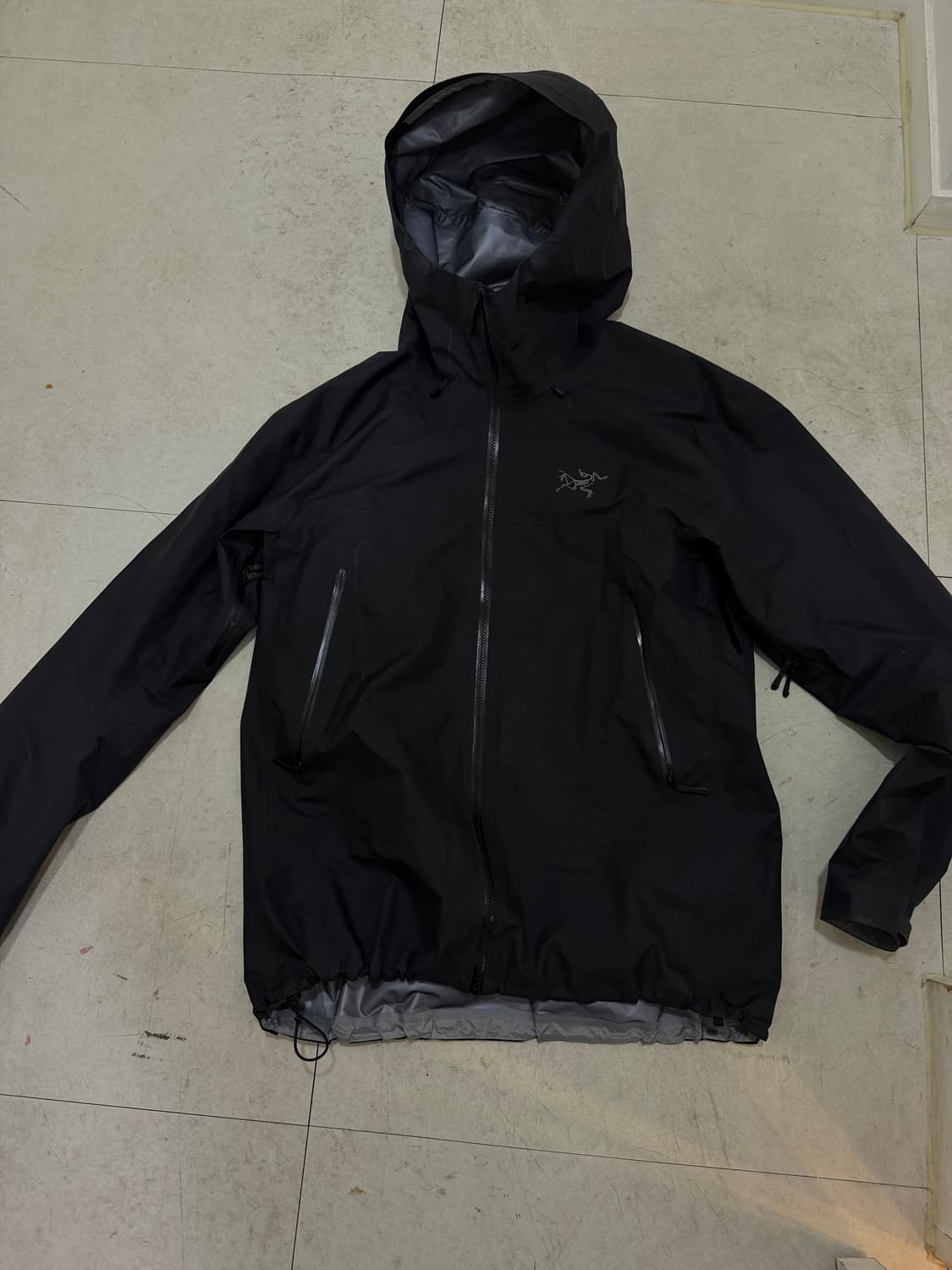 아크테릭스 베타 SL L 사이즈 블랙   진짜 진심 좋은가격입니다 찢김  상품이미지1