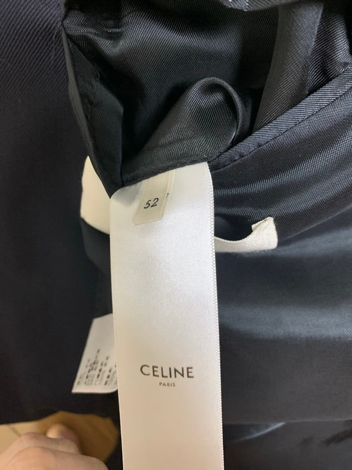 [강동원님 착용] 셀린느 20ss 네이비 금장 버튼 자켓 상품이미지10