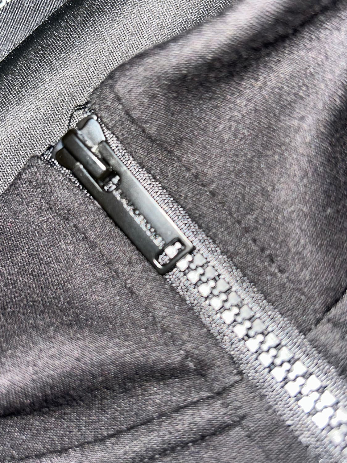 언더커버 X GU 코스믹 노이즈 트랙자켓 상품이미지2