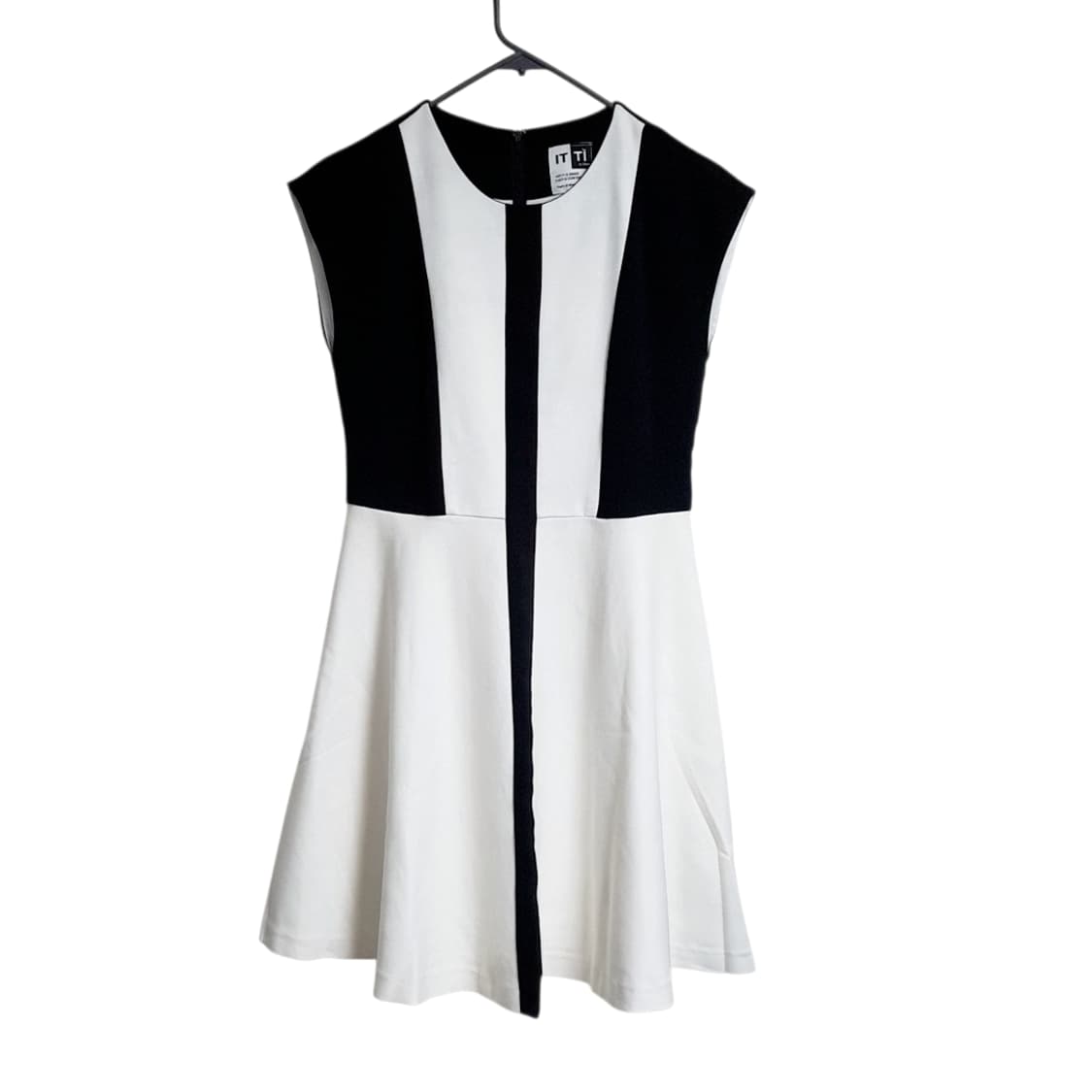 ITTI 티백 A라인 플레어 미니멀 원피스 상품이미지1