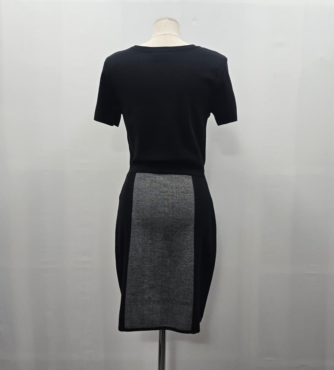 1331 IT MICHAA 잇미샤 니트 원피스 55사이즈 / 슬림핏 하객 상품이미지3