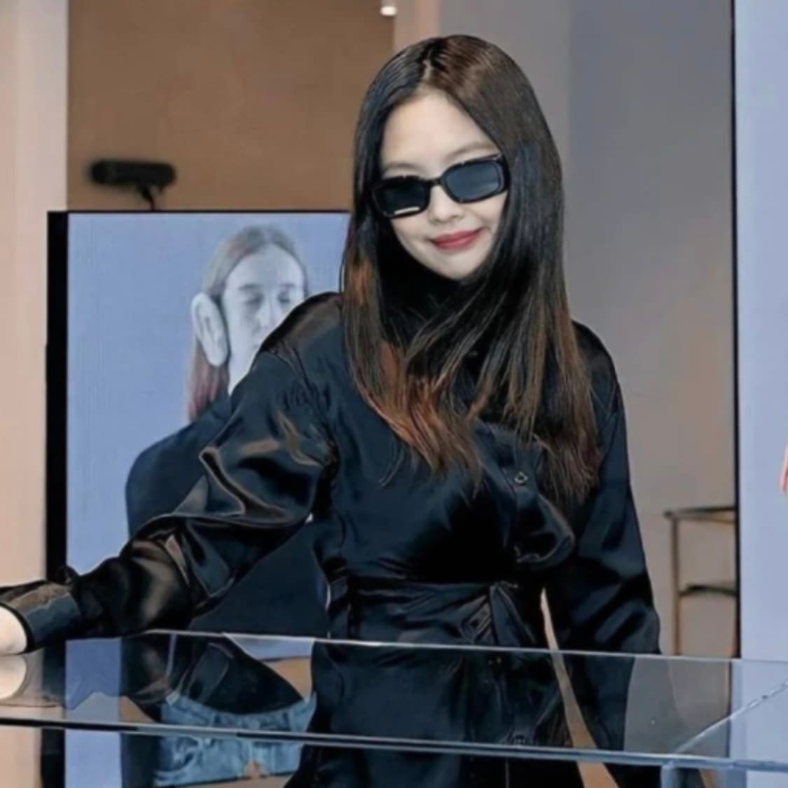 젠틀몬스터 선글라스 린다 LINDA 01 블랙 상품이미지1